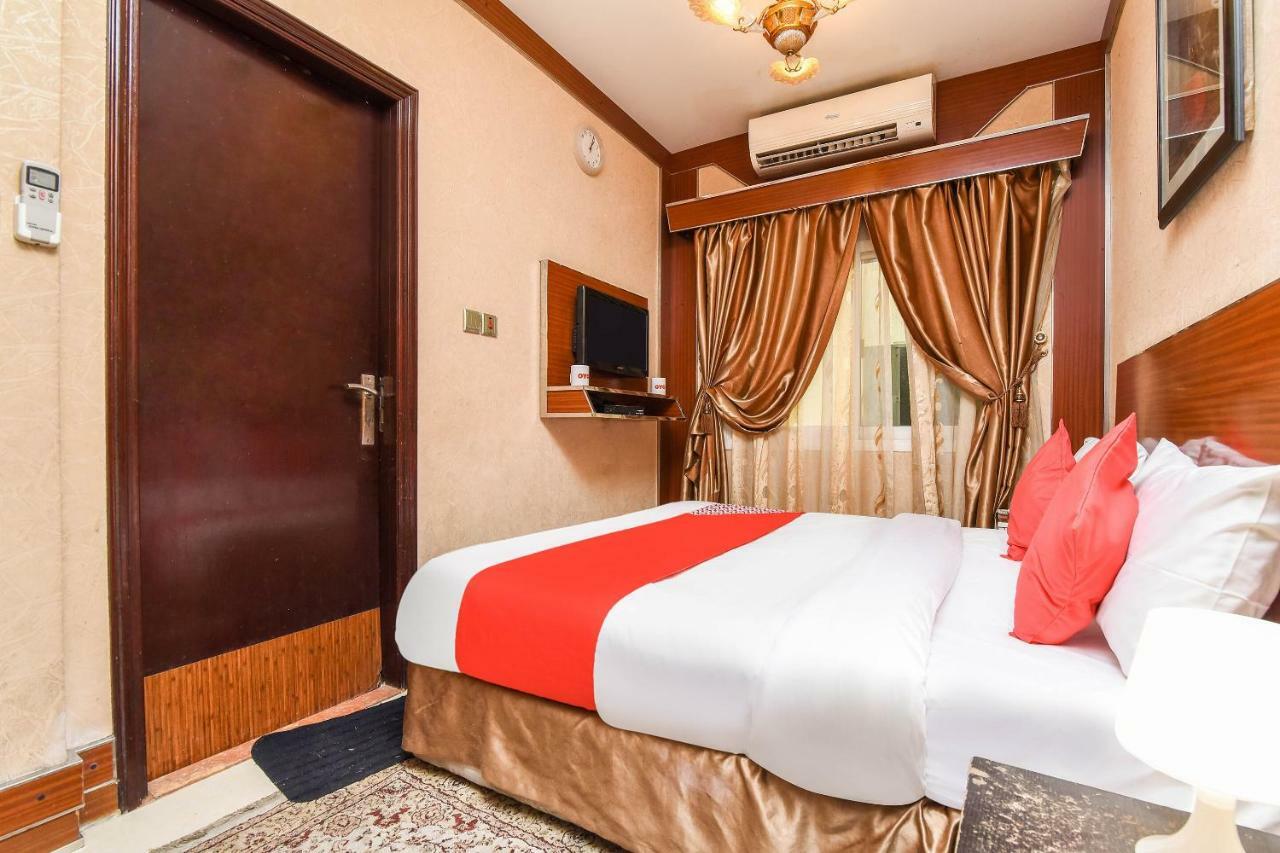 Hotel Oyo 180 Evin Dubai
